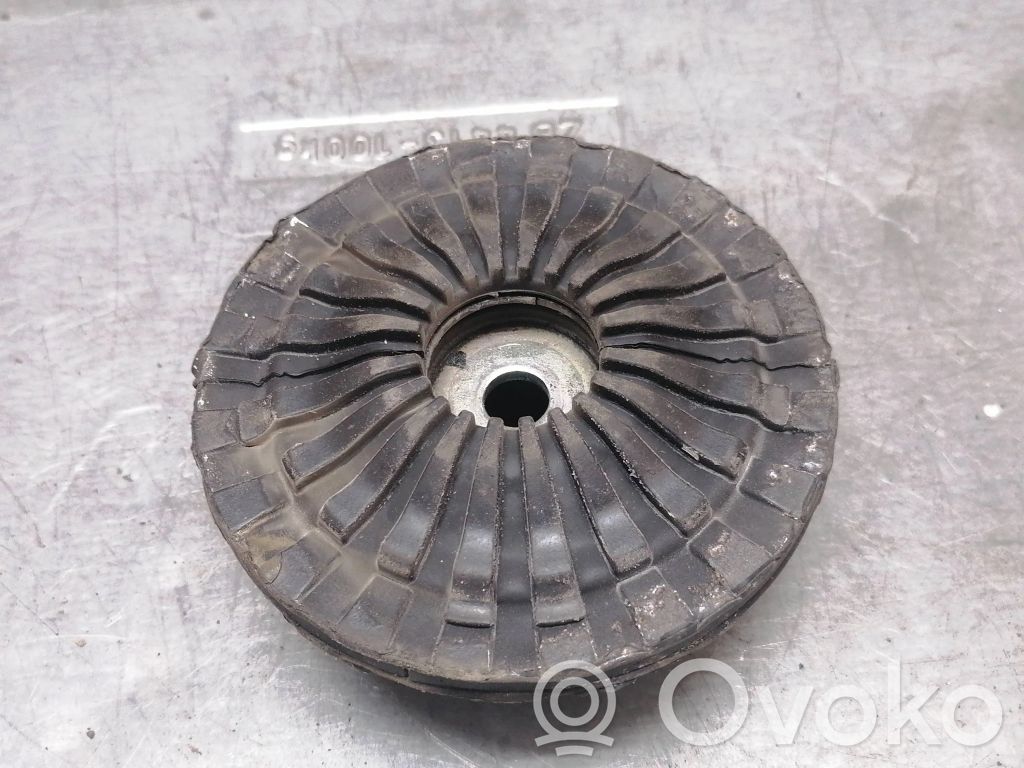 Audi A4 S4 B7 8E 8H Podkładka / Gniazdo sprężyny przedniej 