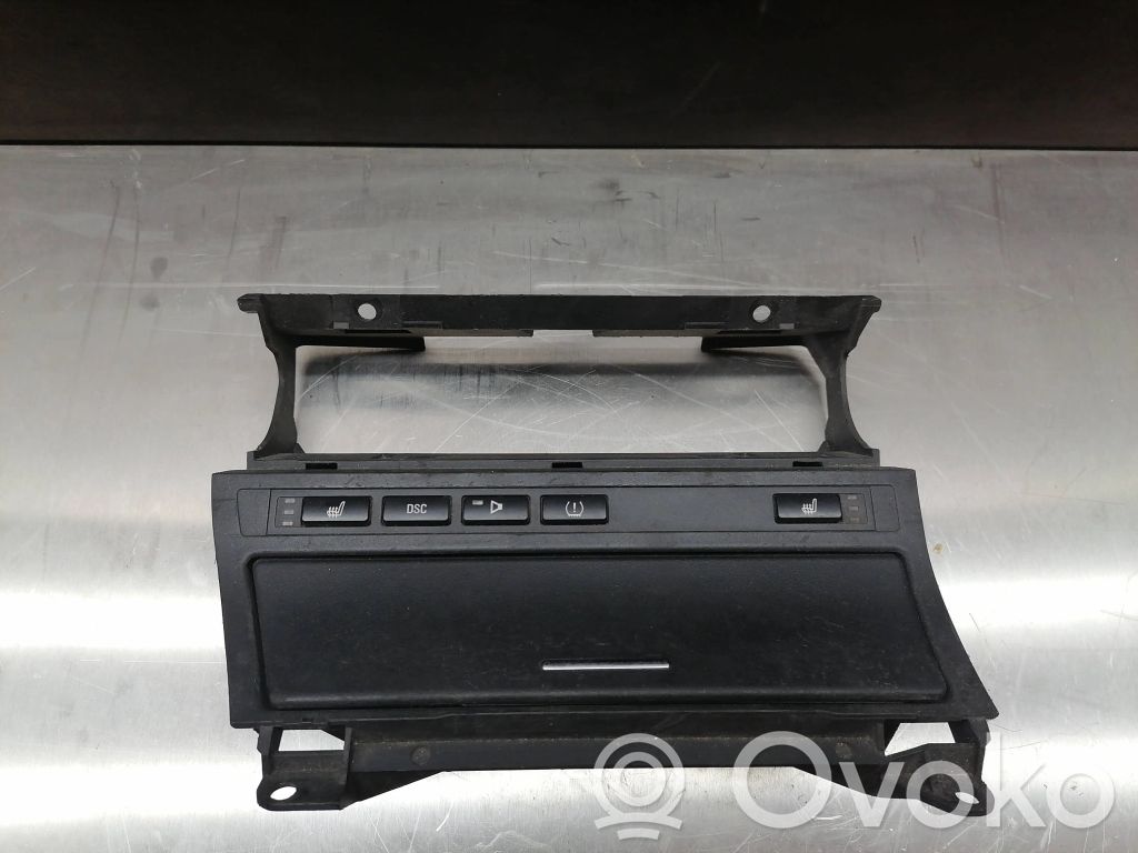 BMW 1 E81 E87 Pelnutrauks (priekšā) 