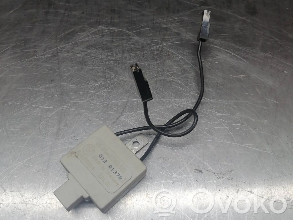 BMW 5 E34 Antenos stiprintuvas 