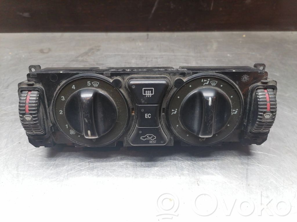 Mercedes-Benz CLK A208 C208 Climate control unit 