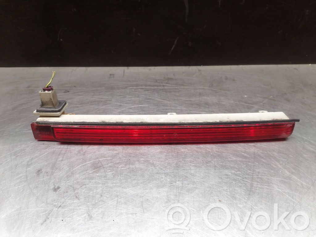 Mercedes-Benz E W211 Third/center stoplight 