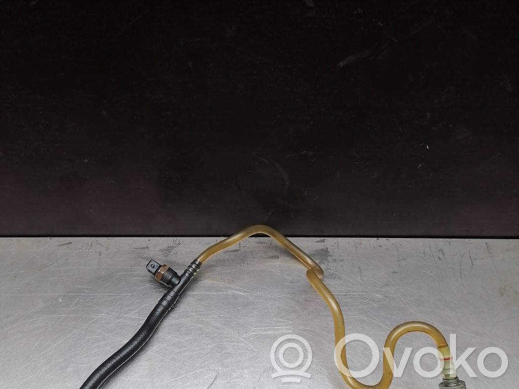 BMW 5 E60 E61 Tubo/manguera de la línea de combustible 