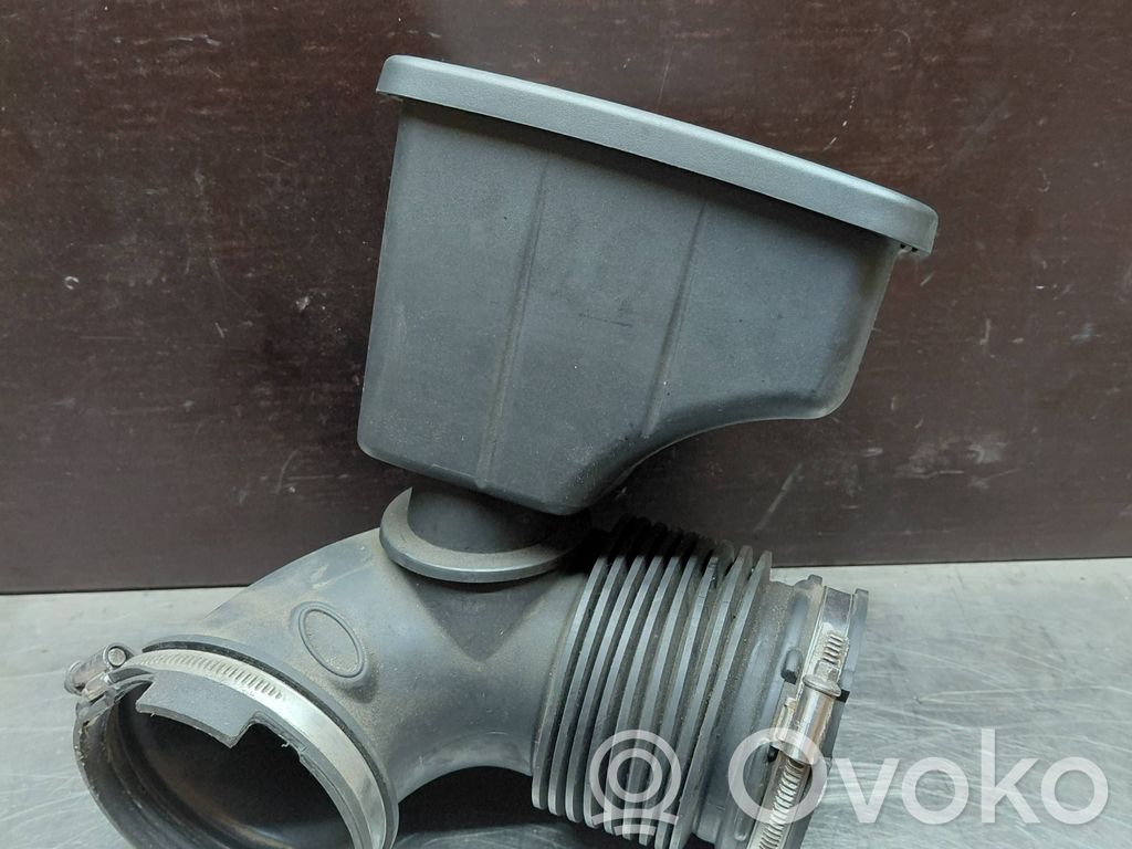 BMW 6 E63 E64 Air intake duct part 