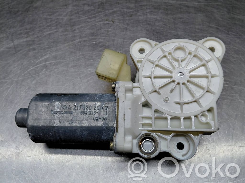 Mercedes-Benz E W211 Silnik regulatora szyby drzwi przednich 