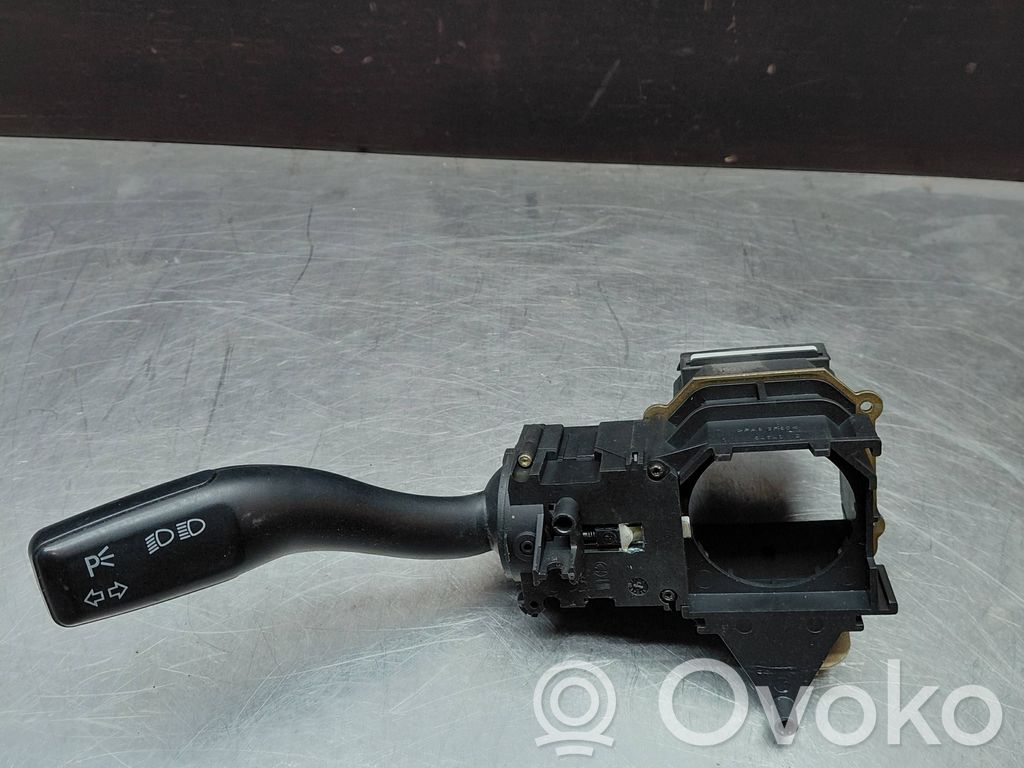 Audi A8 S8 D3 4E Indicator stalk 