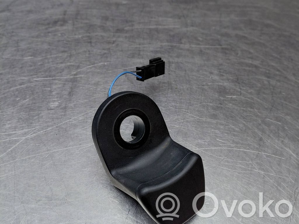 BMW 5 E60 E61 Tailgate glass/window release handle 