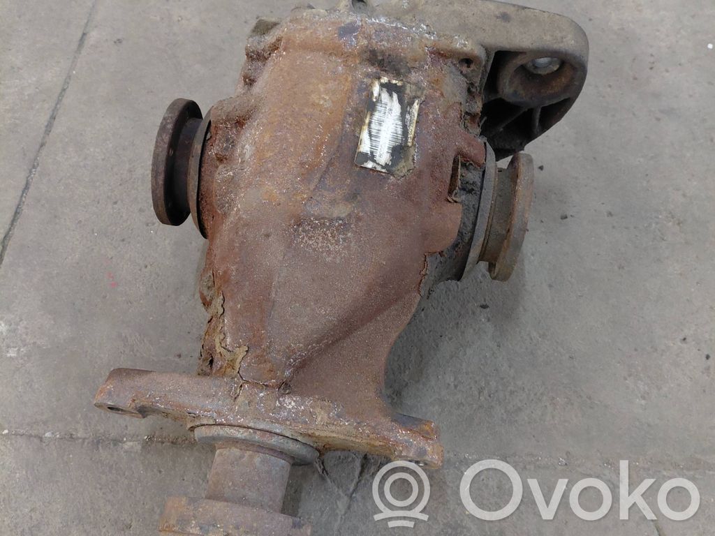 BMW 5 E60 E61 Galinis reduktorius 
