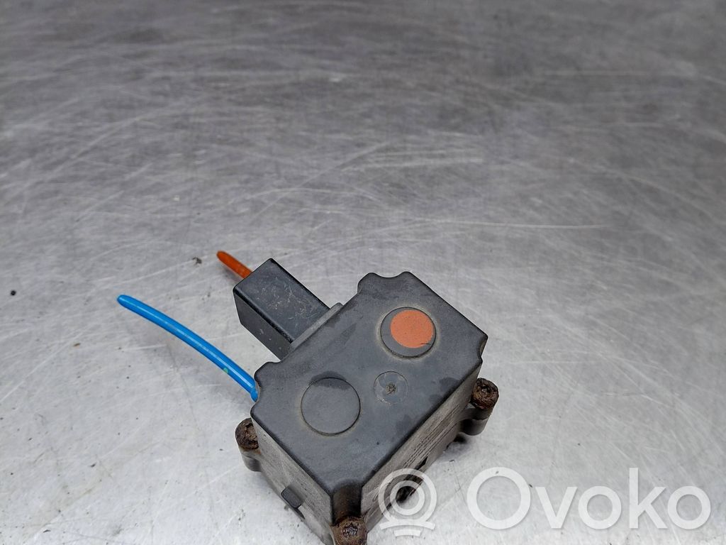 BMW 5 E60 E61 Air suspension valve block 