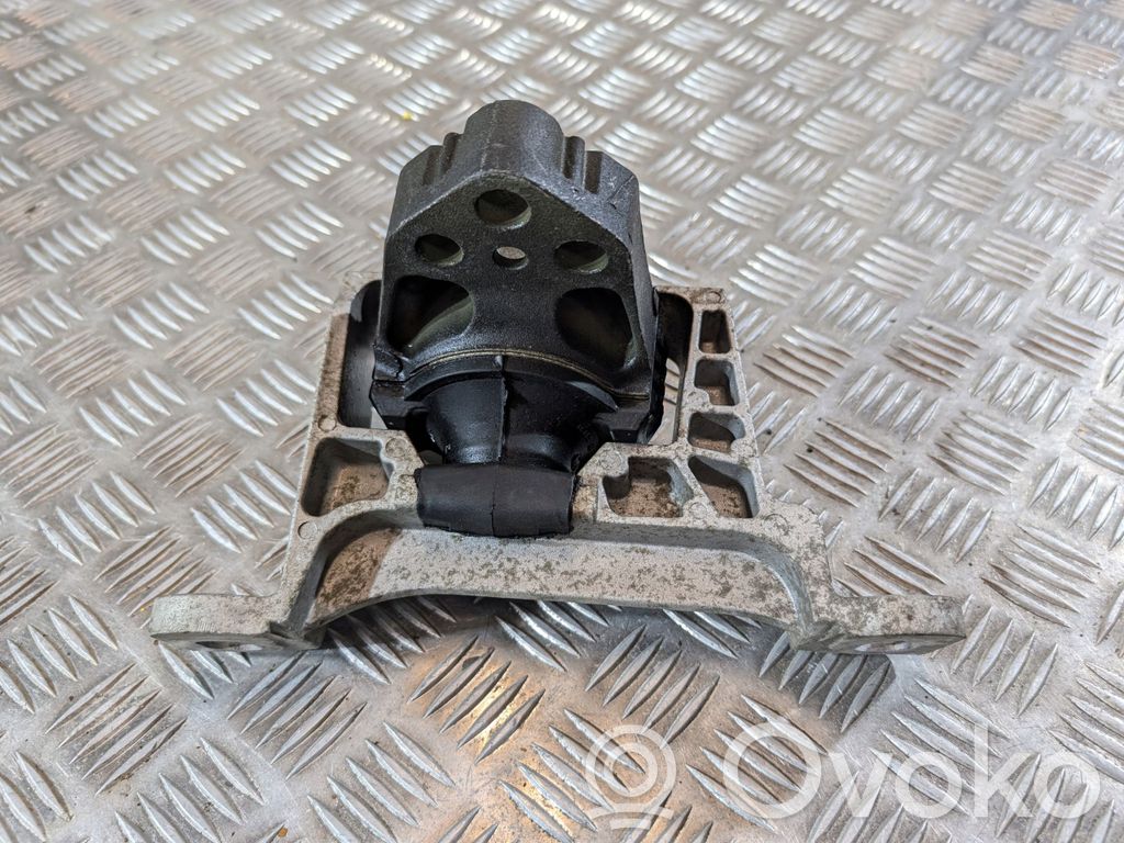 Engine mount bracket   326E92