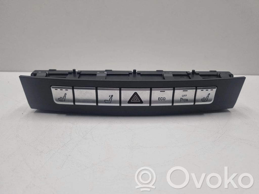 Mercedes-Benz E W212 Seat heating switch 