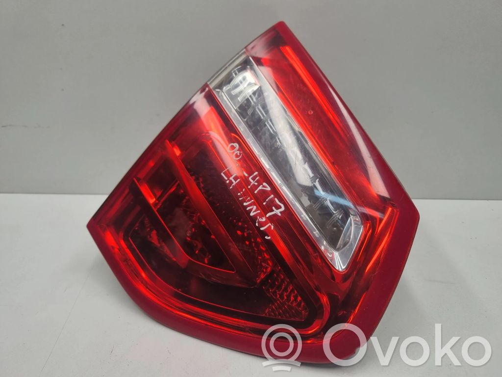 Citroen C4 I Picasso Lampy tylnej klapy bagażnika 
