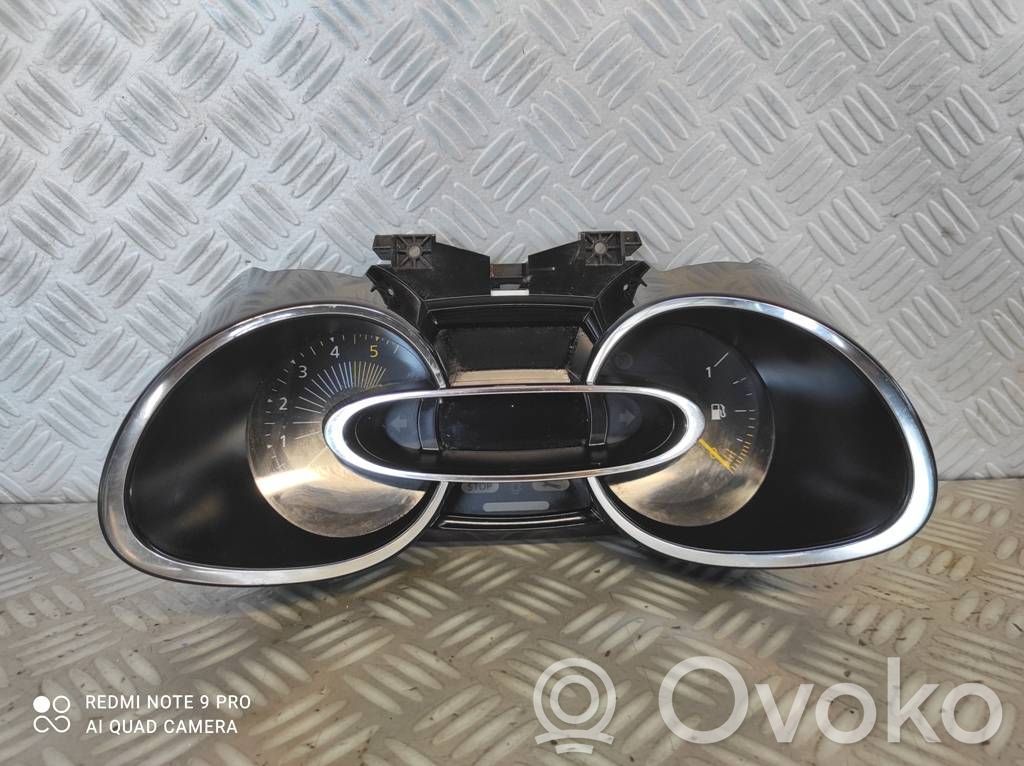 Renault Clio IV Speedometer (instrument cluster) 