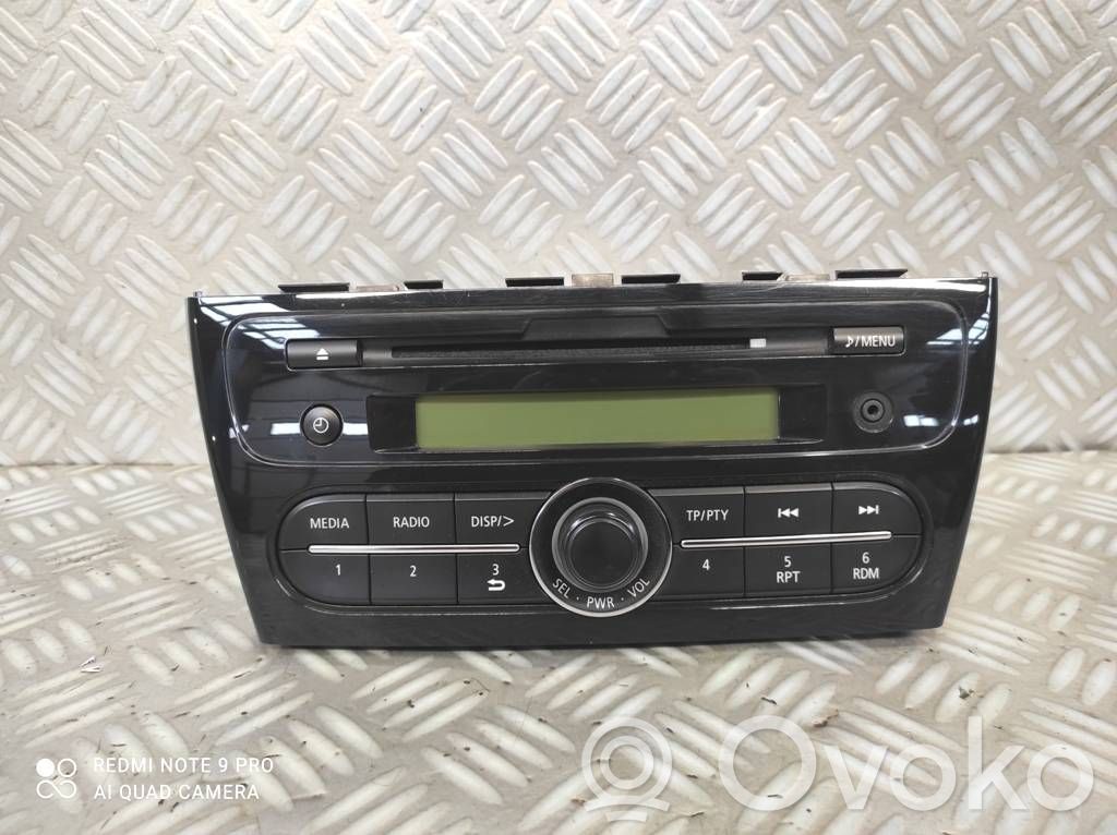 Mitsubishi Space Star Panel / Radioodtwarzacz CD/DVD/GPS 