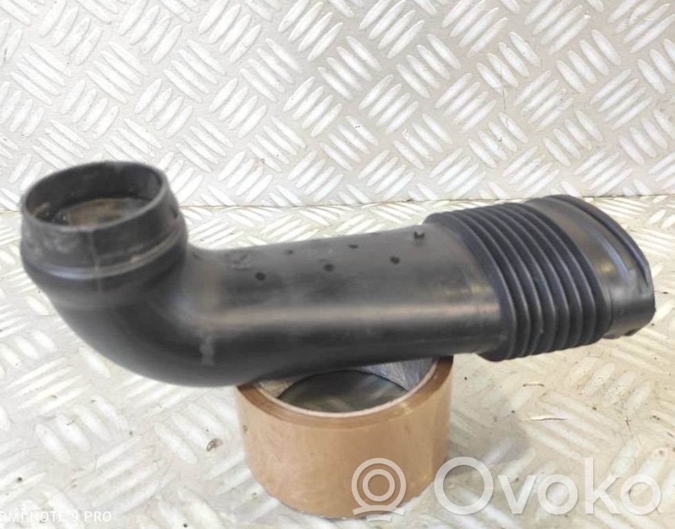 Ford Fiesta Air filter box 
