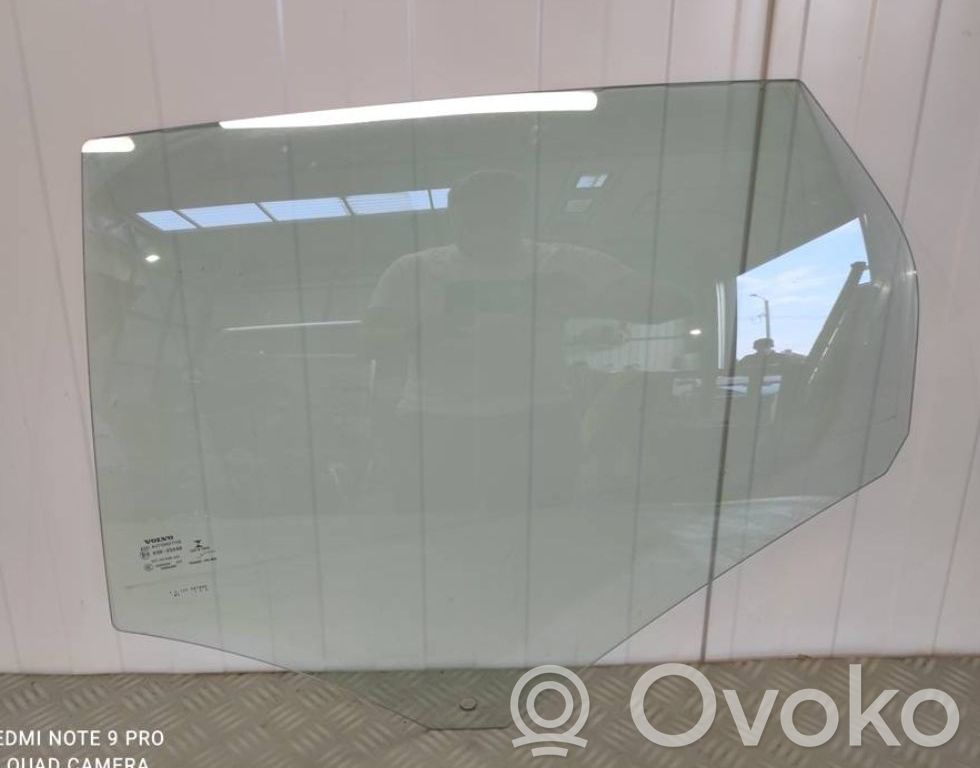 Volvo V40 Rear door window glass 
