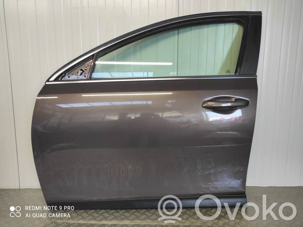 KIA Xceed Puerta delantera 