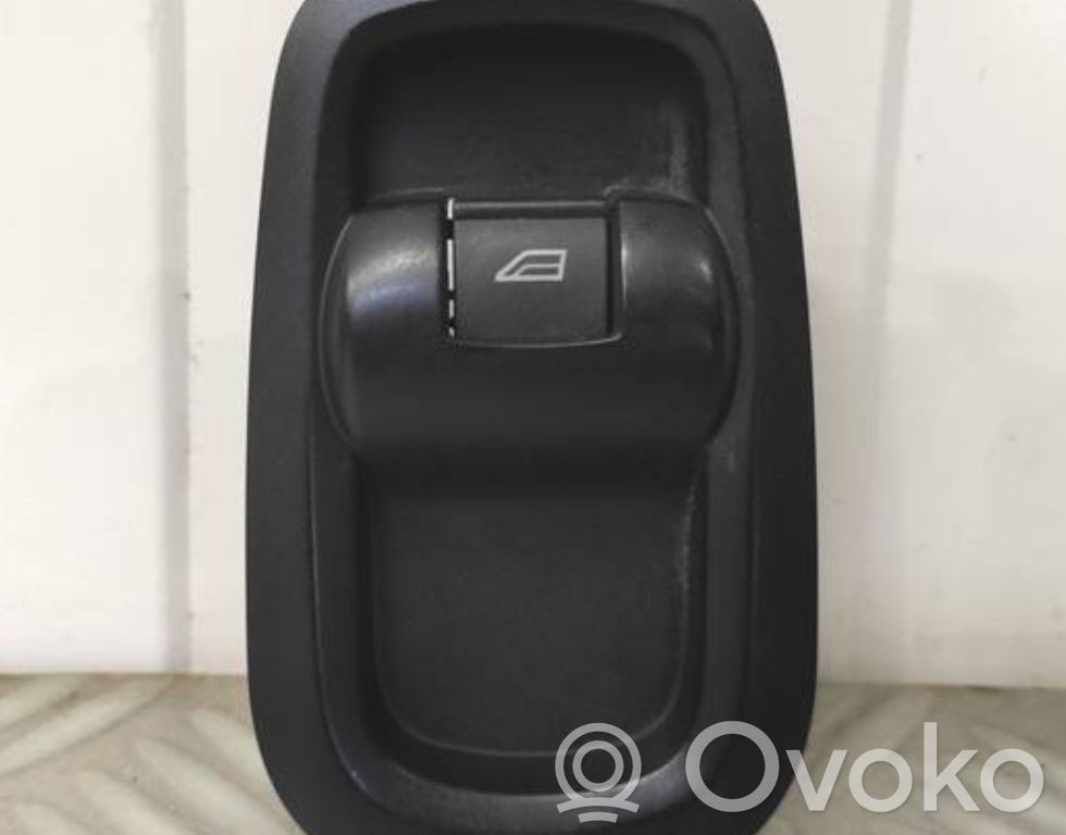 Interruptor del elevalunas eléctrico   BK2T14529AB,10087018,10015271,882182990,TWOJEAUTOWYSZKOW
