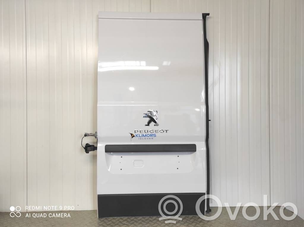 Back/rear loading door   TWOJEAUTOWYSZKOW