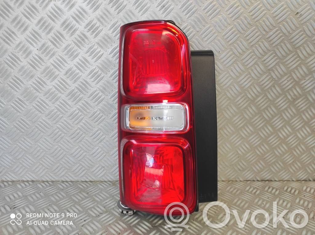 Peugeot Expert Rear/tail lights 