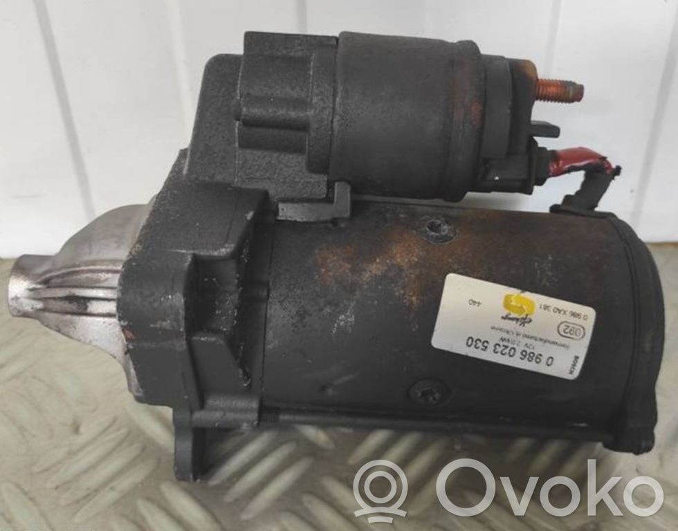 Opel Vivaro Motor de arranque 
