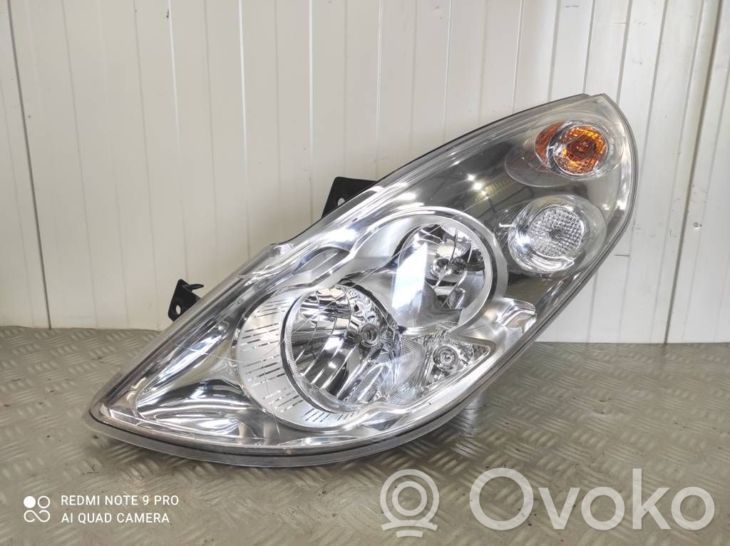 Opel Movano B Faro/fanale 
