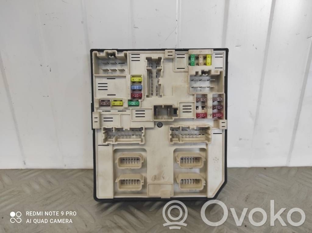 Opel Movano B Drošinātāju bloks 