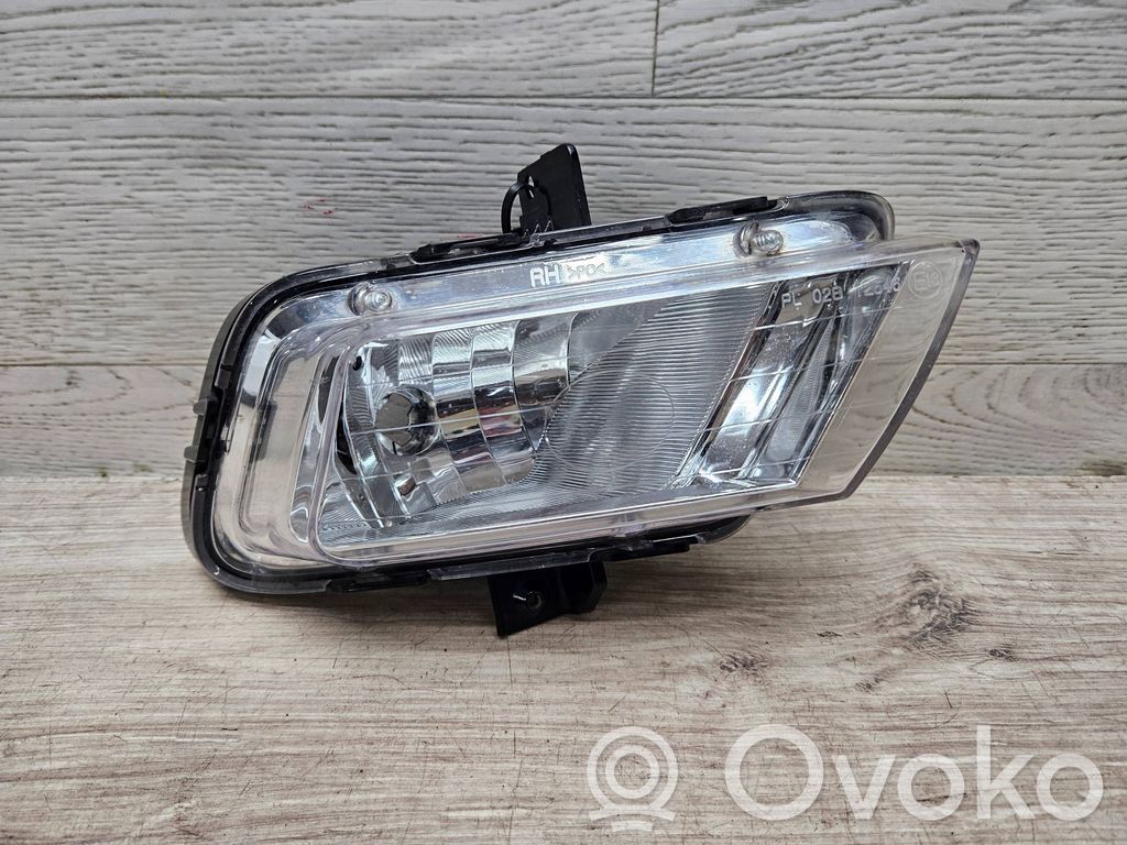 Miglas lukturis priekšā   PL02B12546