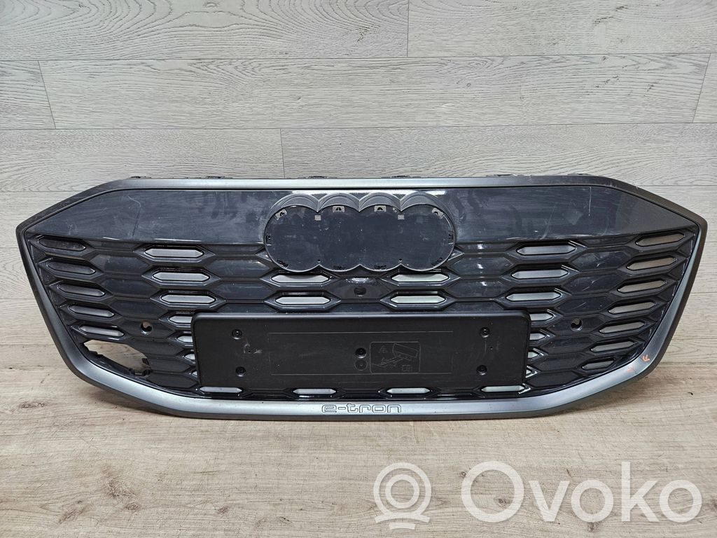 Audi Q6 e-tron Front grill 