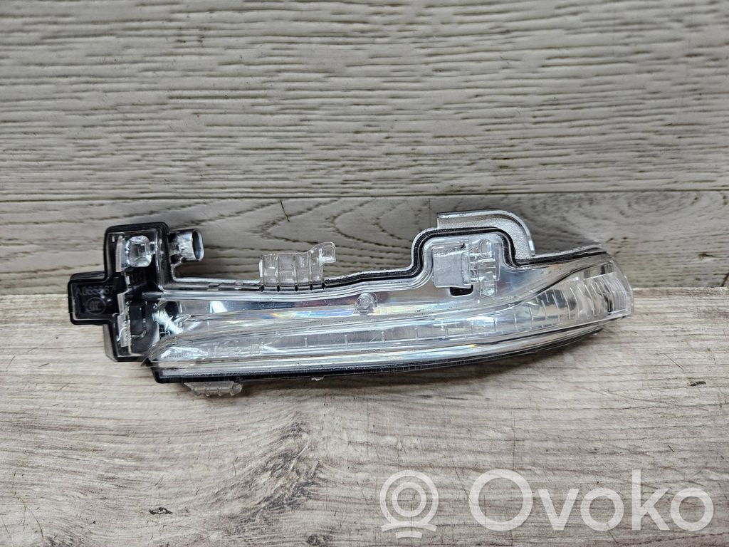 Volvo V60 Semnalizator pe oglindă 