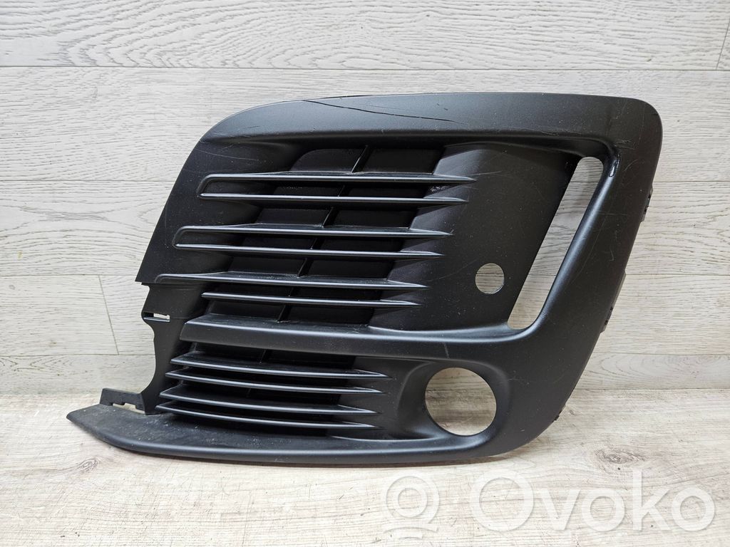 Citroen Jumpy Front bumper lower grill 