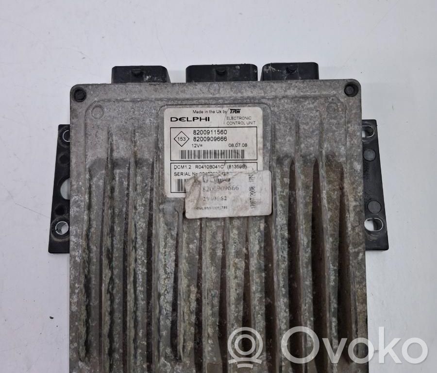 Unidad de control/módulo ECU del motor   8200911560