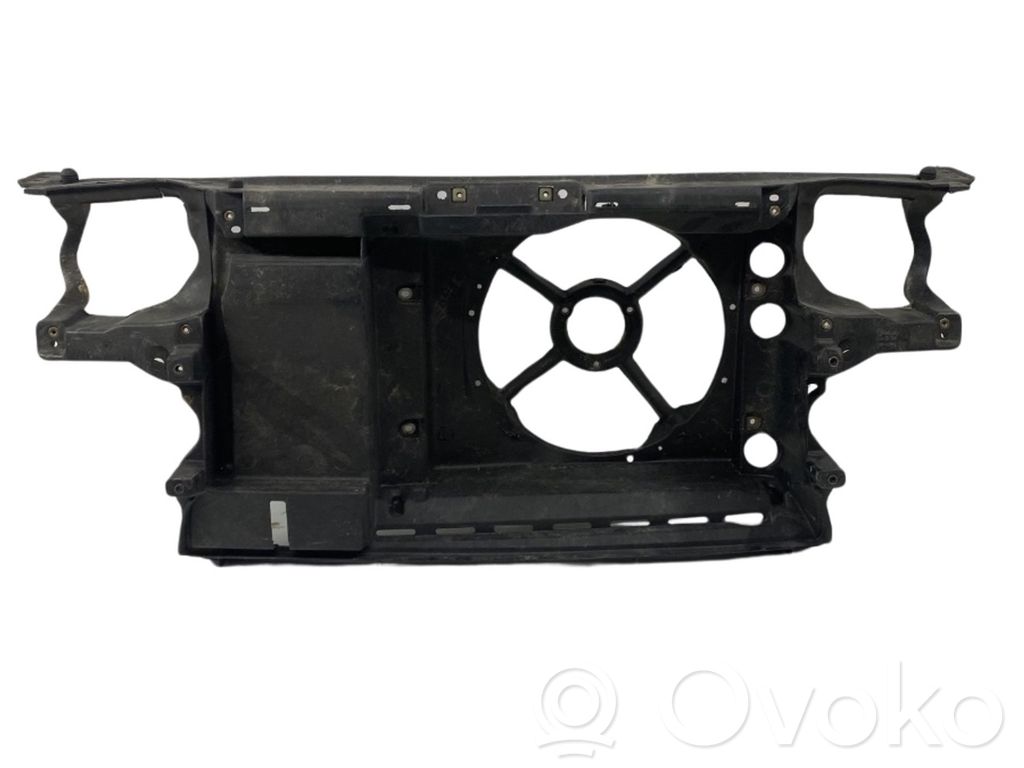 Volkswagen Golf III Priekinis sustiprinimas bamperio 