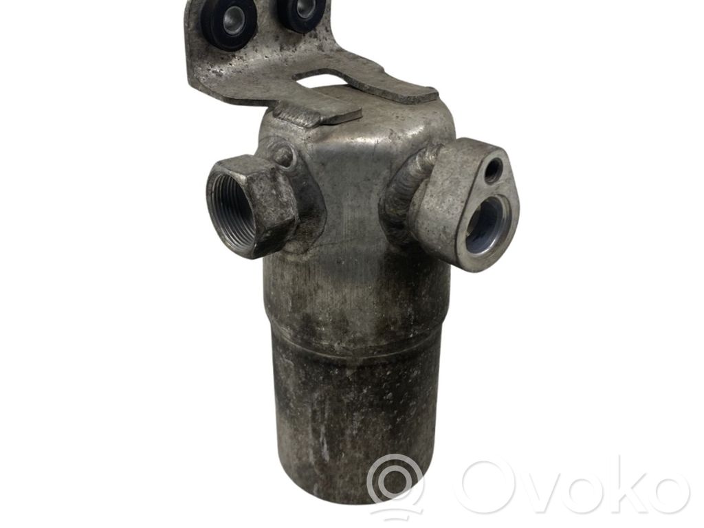 Ilmastointilaitteen ilmankuivain (A/C)   8Z0820193B