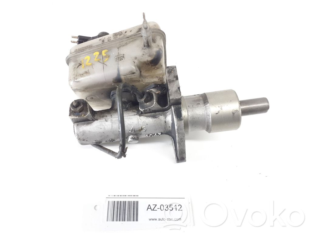 Master brake cylinder   32066257