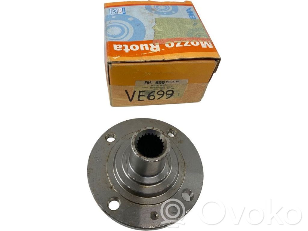 Volkswagen Golf II Front wheel hub 