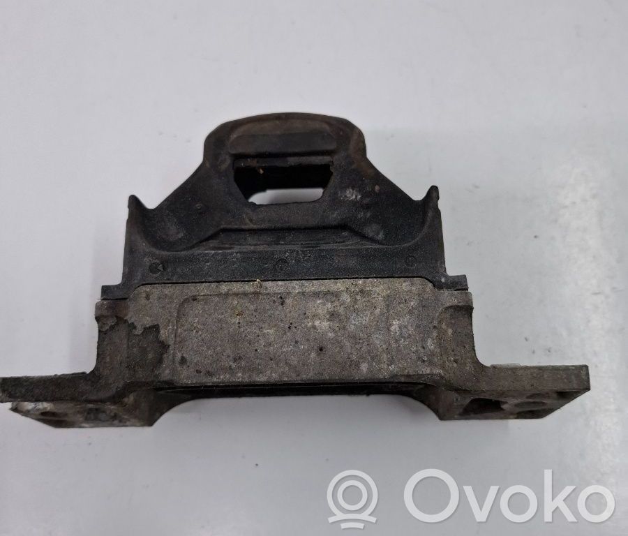 Opel Insignia A Engine mount bracket 