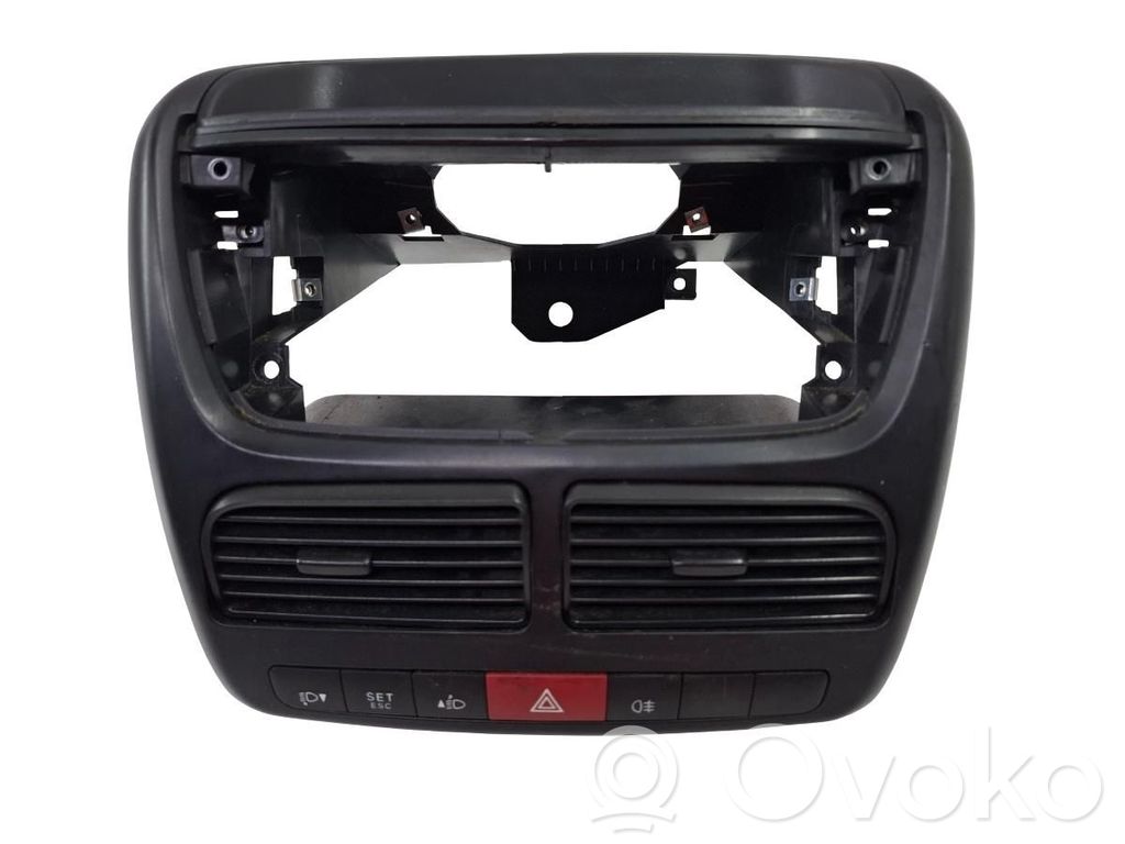 Opel Combo D Luftausströmer Lüftungsdüse Luftdüse Mitte 