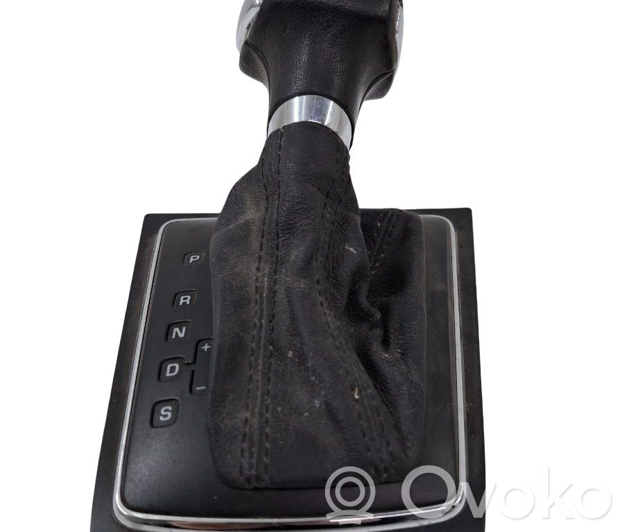 Skoda Octavia Mk2 (1Z) Perilla/embellecedor de cuero de la palanca de cambios 