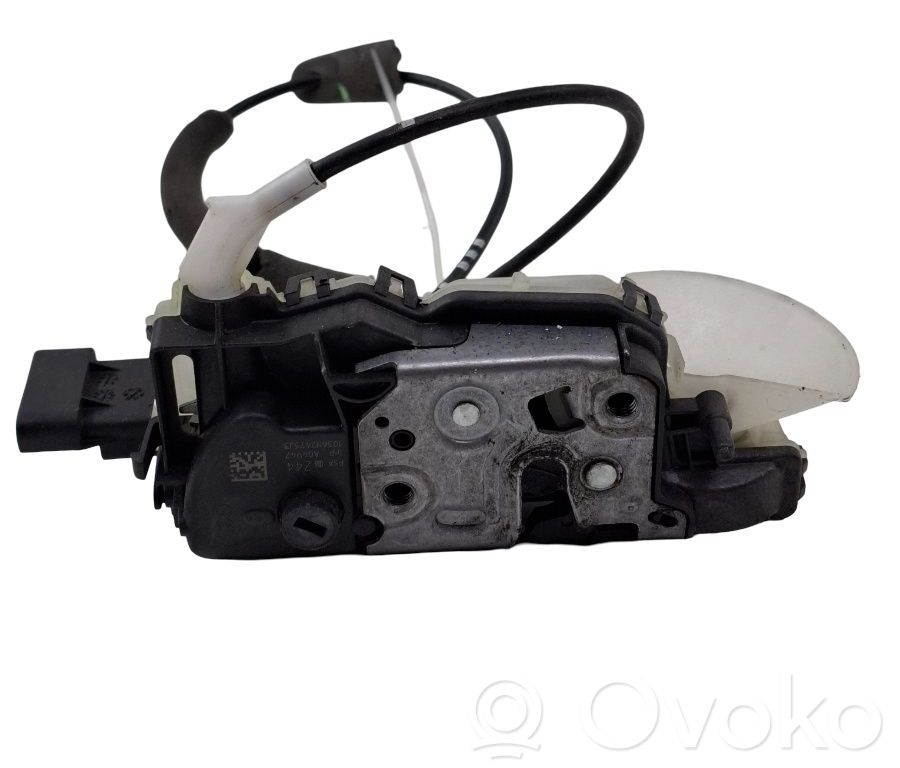 Front door lock   A04947