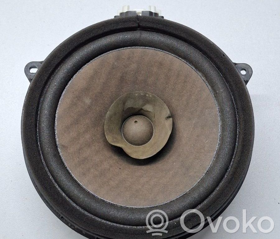 Rear door speaker   D65166960