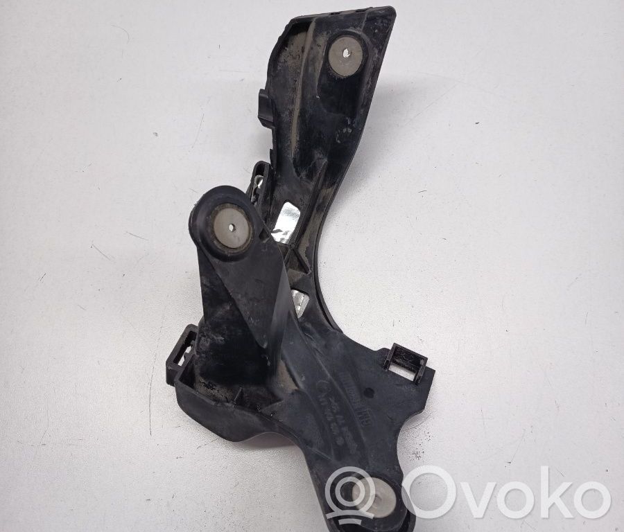Front bumper mounting bracket   331883181