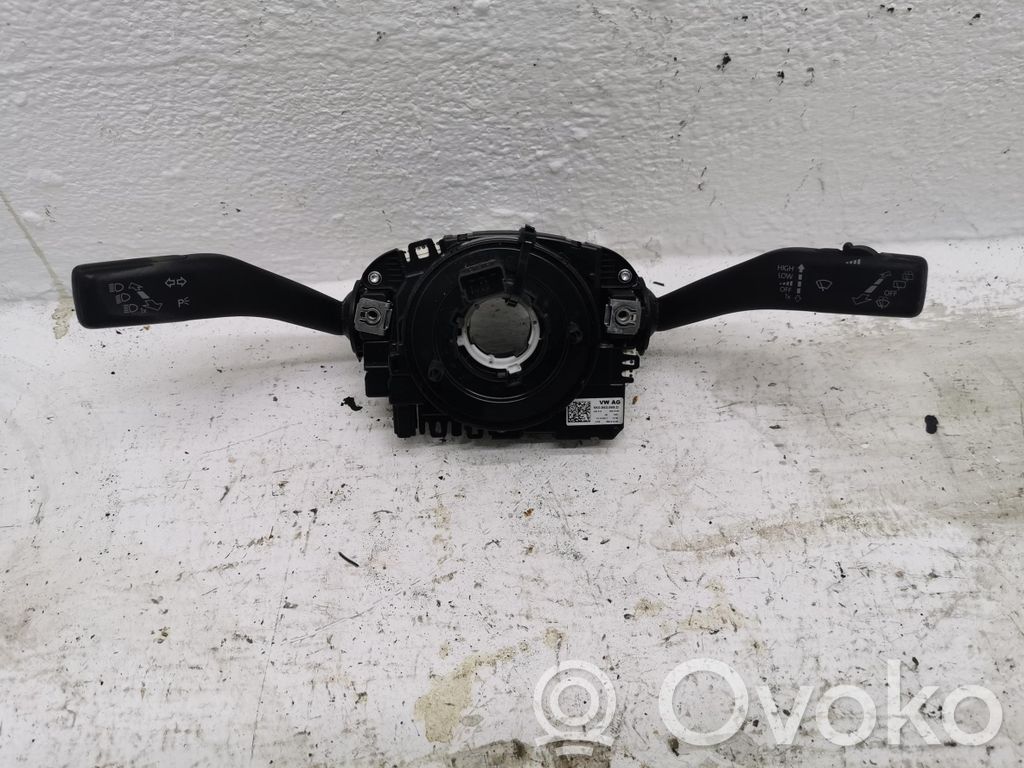 Volkswagen Tiguan Headlight wiper switch 