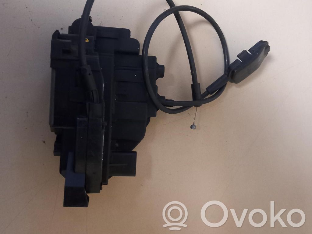 Renault Clio III Priekinė durų spyna 