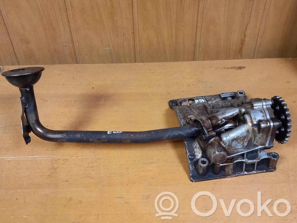 BMW 5 E60 E61 Oil pump 