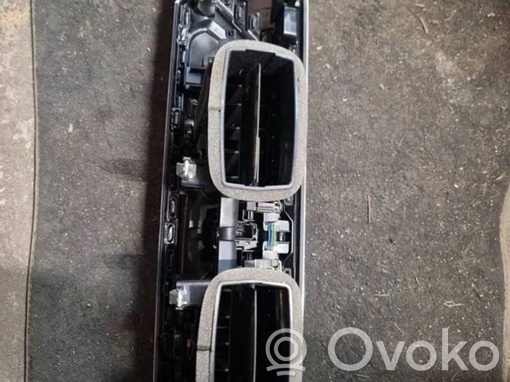 BMW X3 G01 Dash center air vent grill 