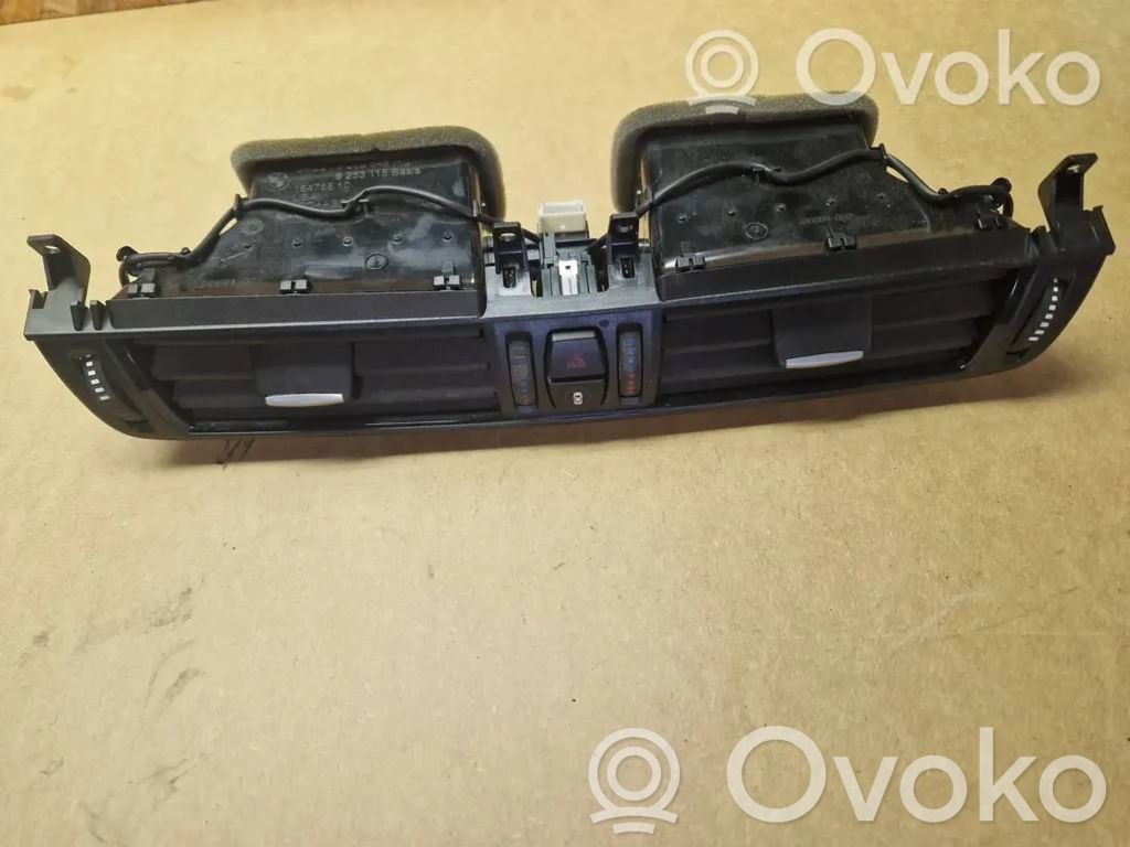 BMW X5 F15 Dysze / Kratki środkowego nawiewu deski rozdzielczej 