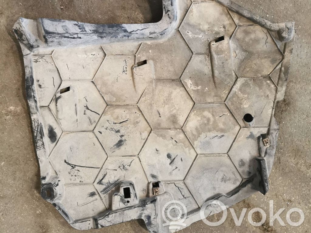 Audi A5 Protección inferior lateral 