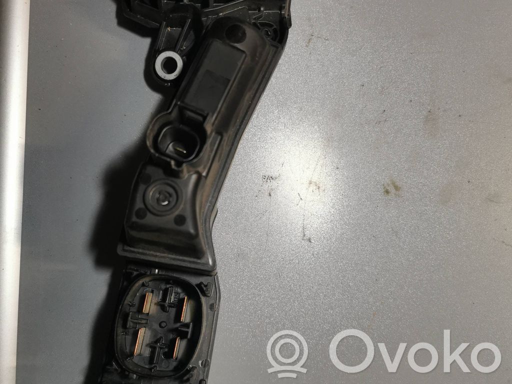 BMW 7 G11 G12 Cableado positivo 