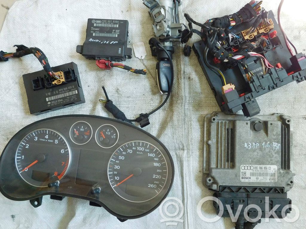 Audi A3 S3 A3 Sportback 8P Engine ECU kit and lock set 