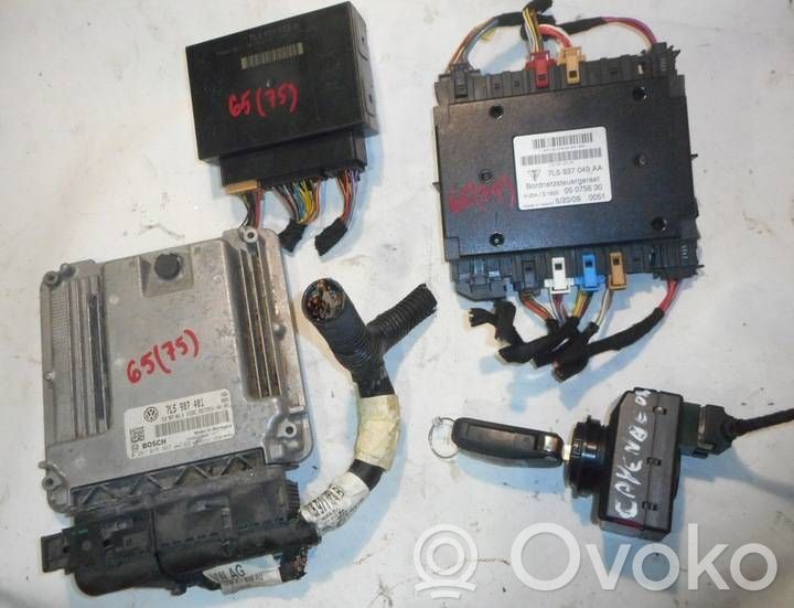 Porsche Cayenne (9PA) Engine ECU kit and lock set 